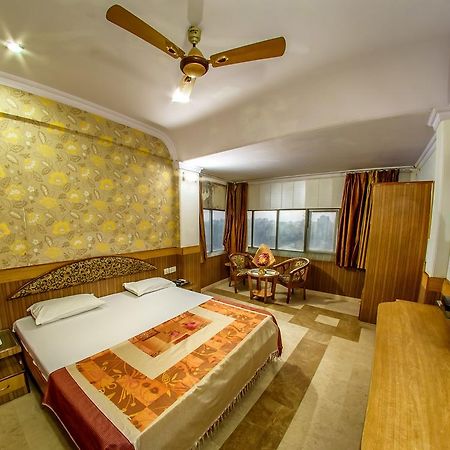 Hotel Solitaire Agra  Dış mekan fotoğraf