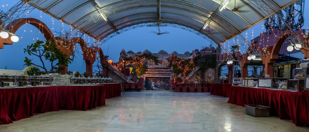 Hotel Solitaire Agra  Dış mekan fotoğraf